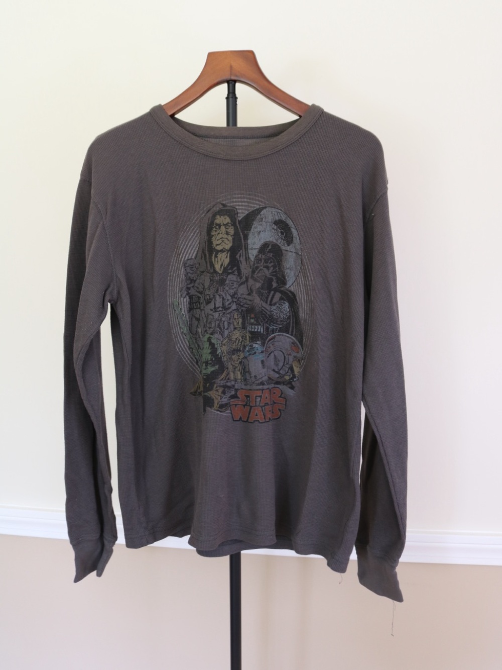Star Wars Waffle-Knit Thermal Waffle Tee - Charcoal